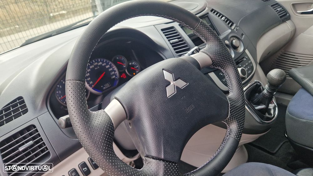 Mitsubishi Grandis 2.0 DI-D Instyle FPF - 15