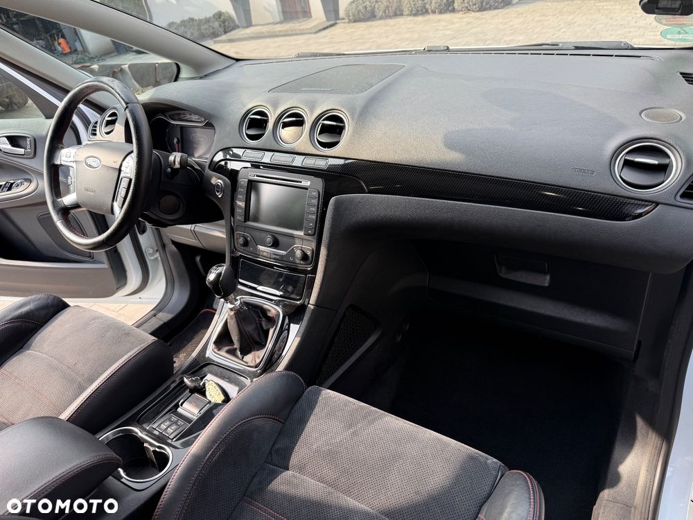 Ford S-Max 2.0 TDCi DPF Titanium - 9