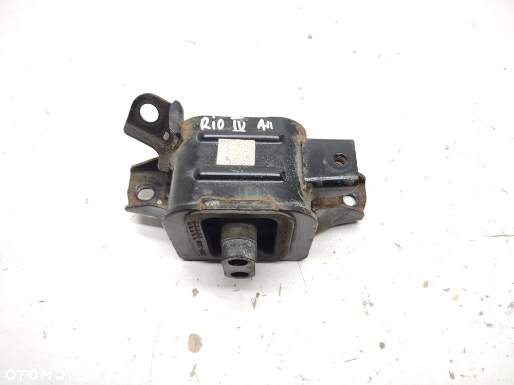 ŁAPA WSPORNIK PODUSZKA SKRZYNI BIEGÓW LEWA 21824-F3100 KIA RIO IV 1.4CRDI 6-BIEGÓW ORYGINAŁ