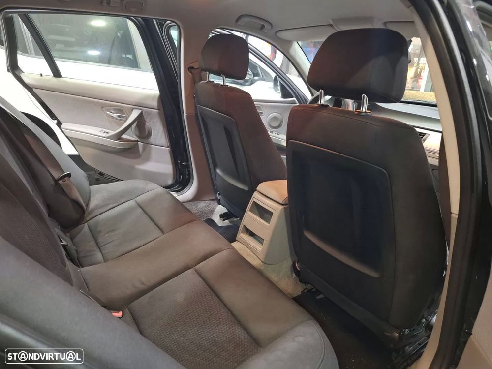 BMW 318 d Touring - 7