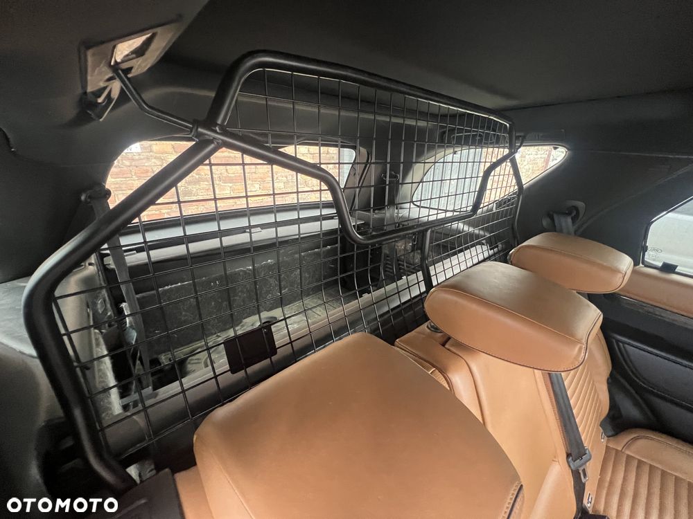 Land Rover Discovery 3.0 SDV6 HSE Luxury - 6