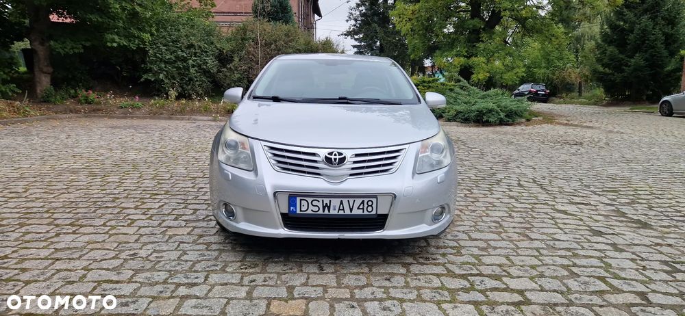 Toyota Avensis - 2