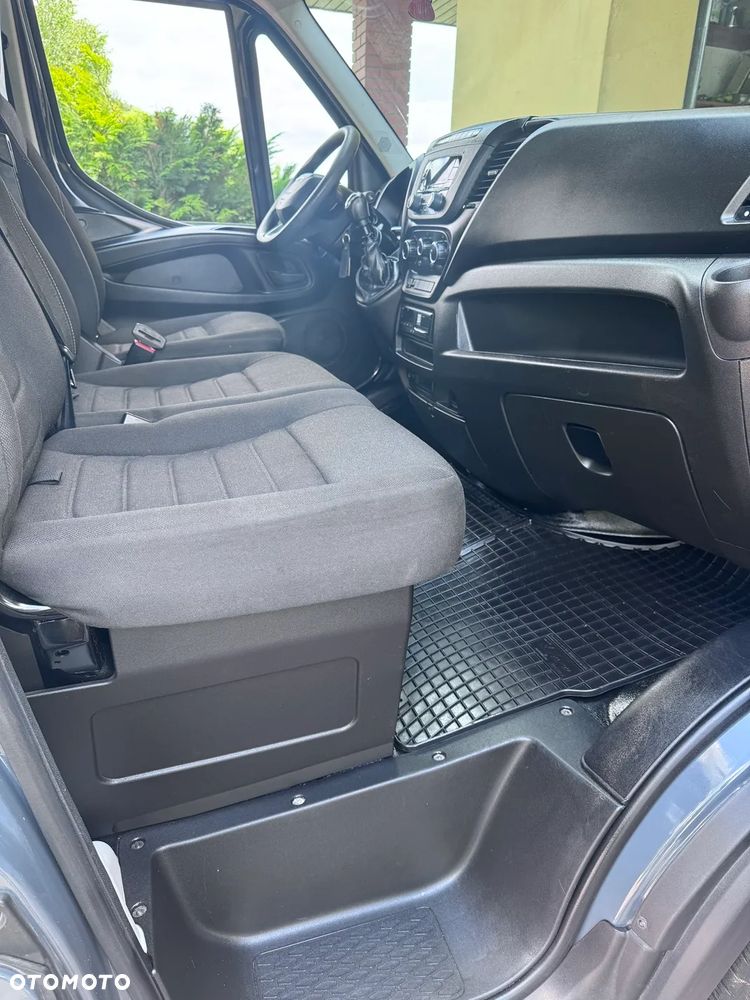 Iveco 35S18 - 8