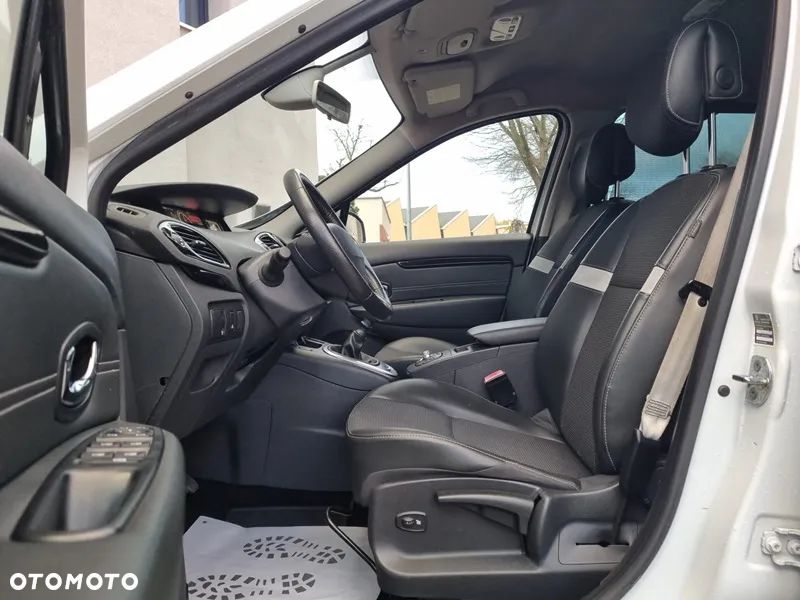 Renault Scenic dCi 160 Bose Edition - 14