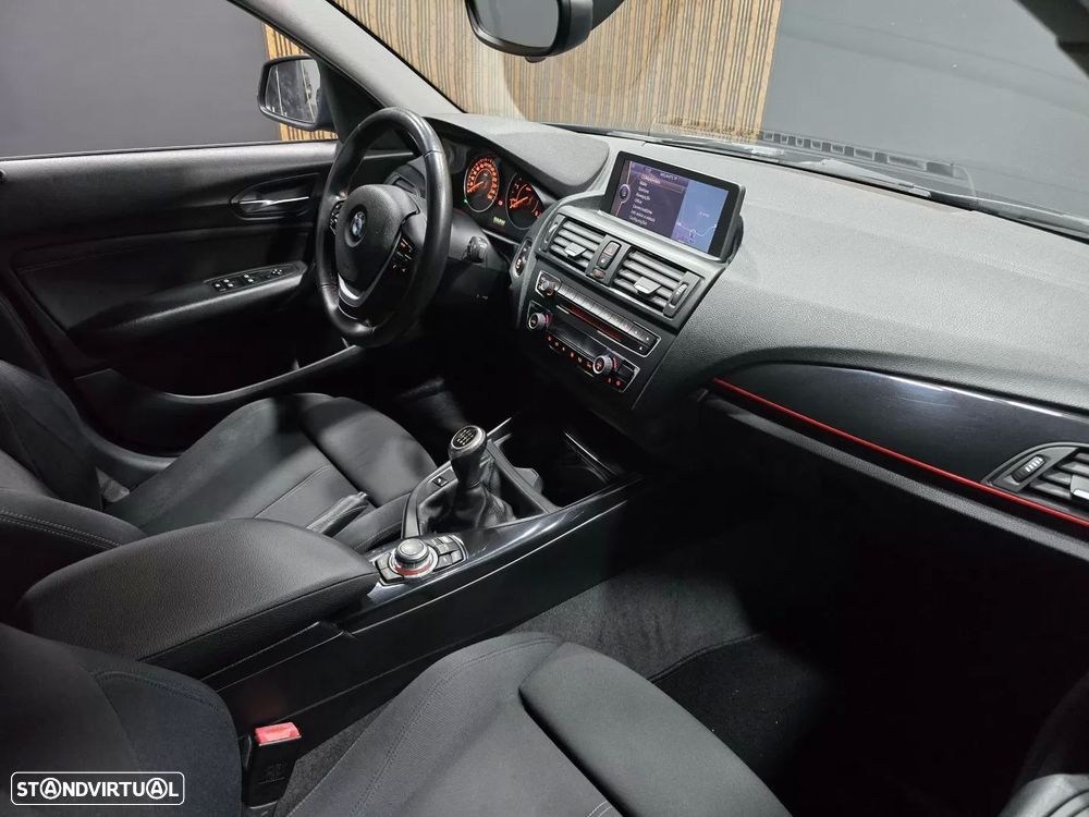 BMW 118 d Line Sport - 13