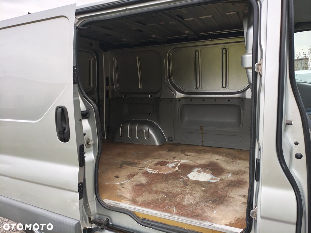Renault Trafic - 26