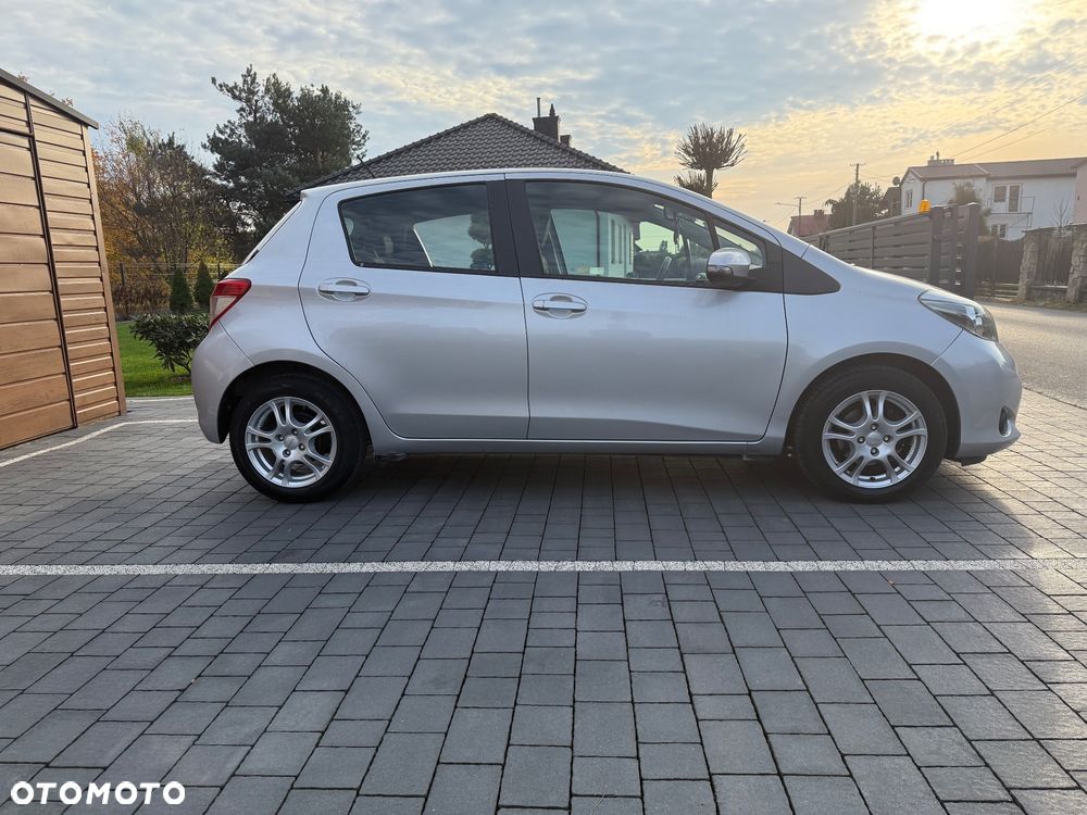 Toyota Yaris - 4