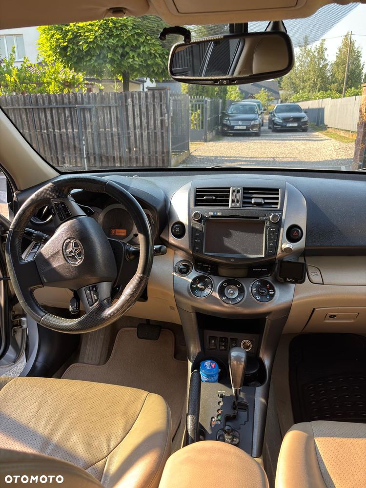 Toyota RAV4 2.0 VVT-i Sol NAVI MS - 13