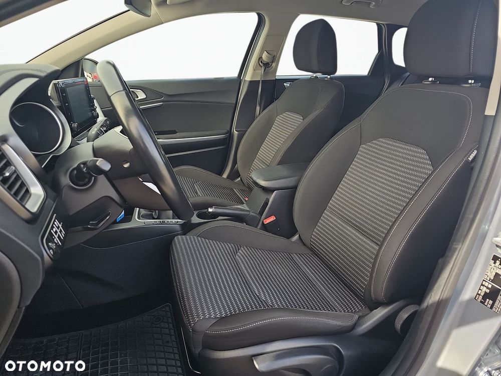 Kia Ceed 1.5 T-GDI M - 20