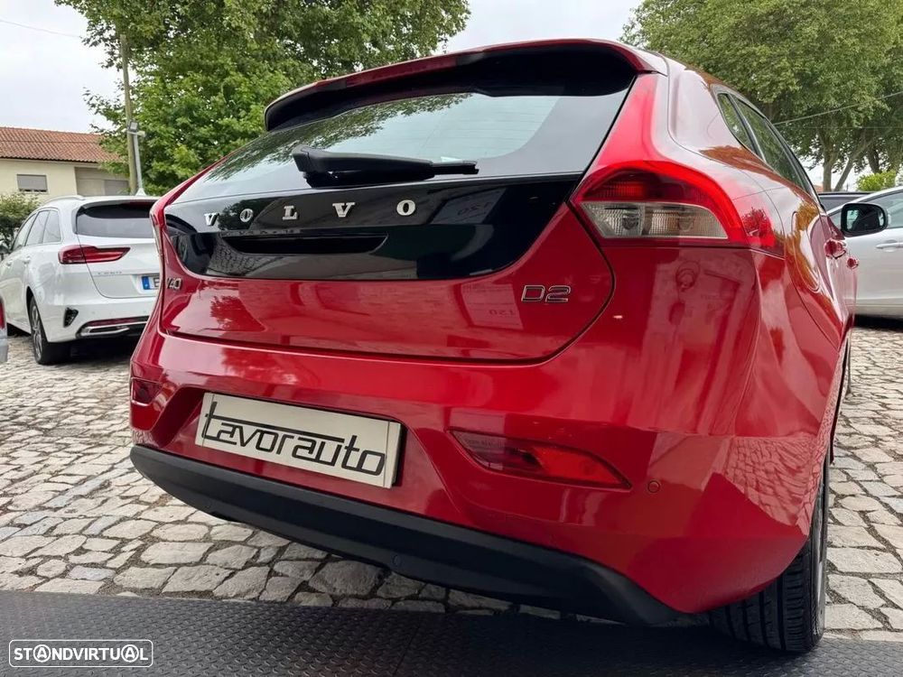 Volvo V40 2.0 D2 Momentum - 23