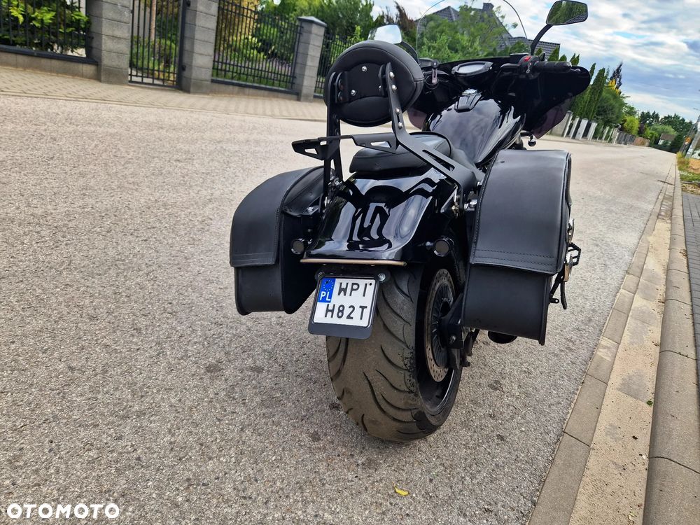 Yamaha XVS - 6
