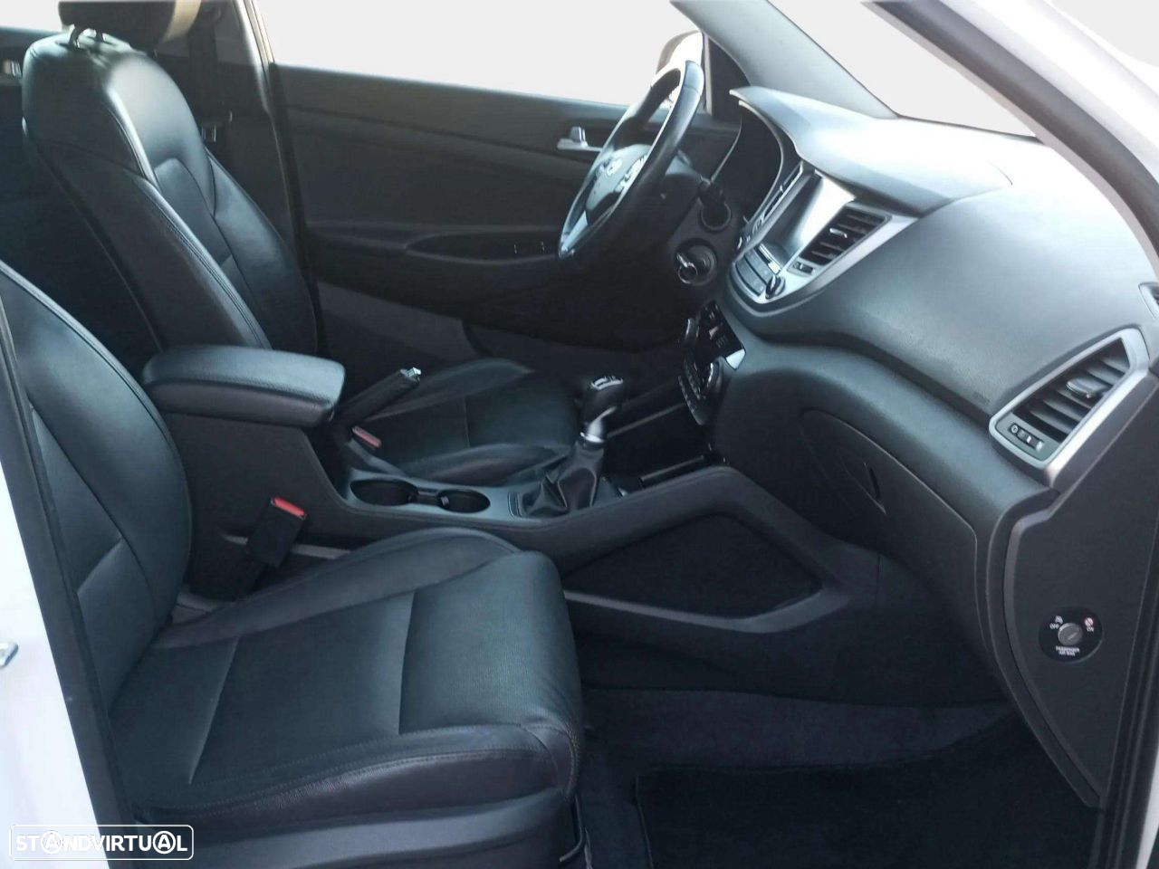 Hyundai Tucson 1.7 CRDi Executive - 9