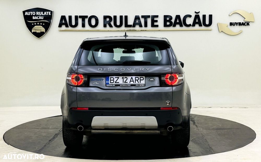 Land Rover Discovery Sport - 11
