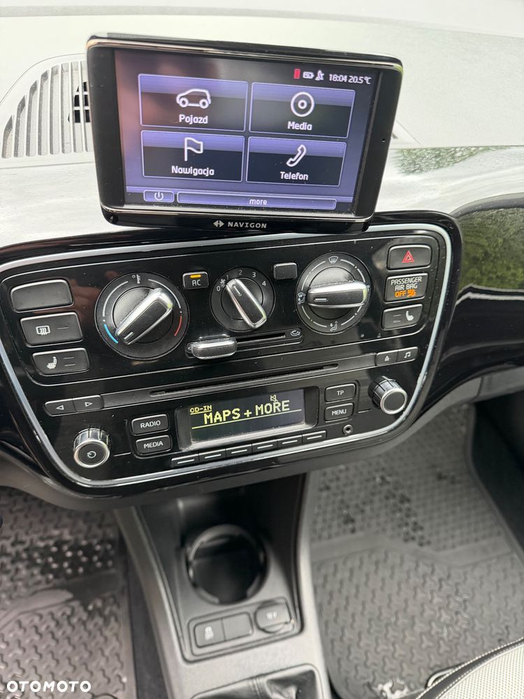 Volkswagen up! 1.0 black - 14