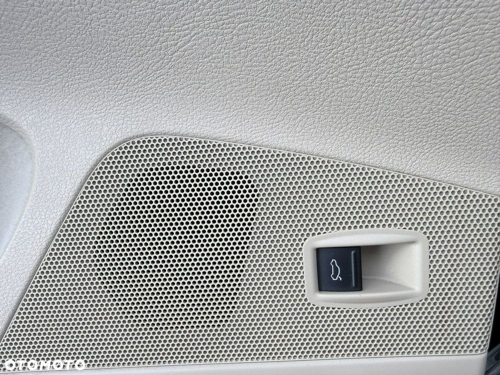 Volkswagen Passat - 24