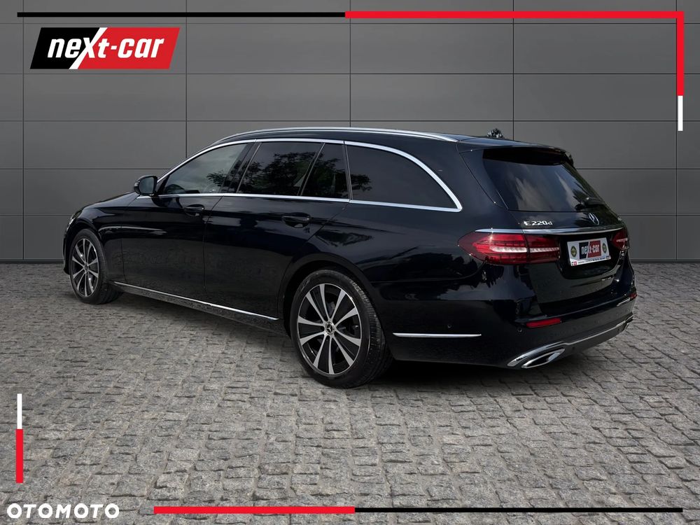 Mercedes-Benz Klasa E 220 d 4-Matic Exclusive - 4