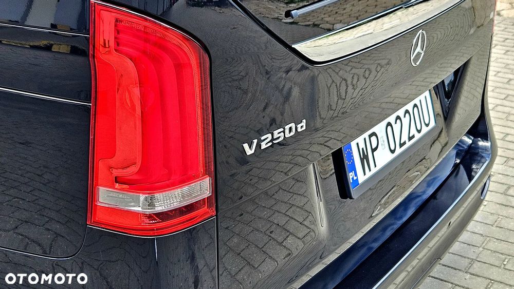 Mercedes-Benz Klasa V 250 d kompakt 4Matic 9G-TRONIC Avantgarde - 7
