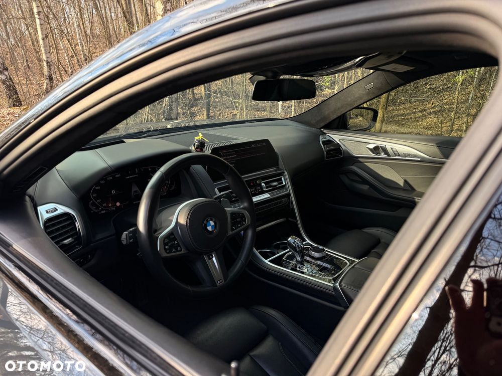 BMW Seria 8 - 12
