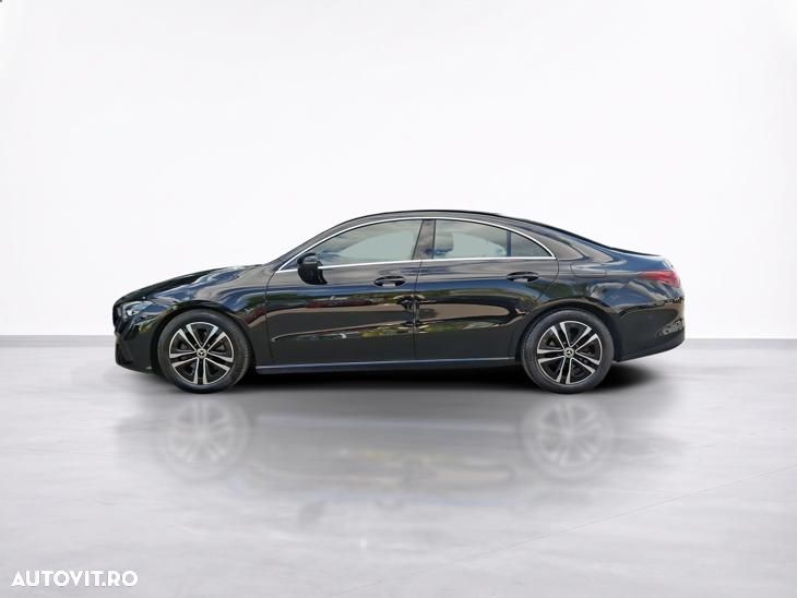 Mercedes-Benz CLA 180 7G-DCT - 4