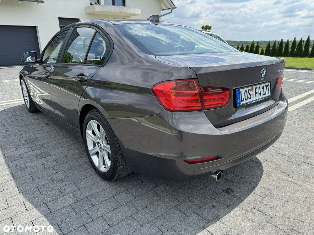 BMW Seria 3 318d Blue Performance Luxury Line - 6
