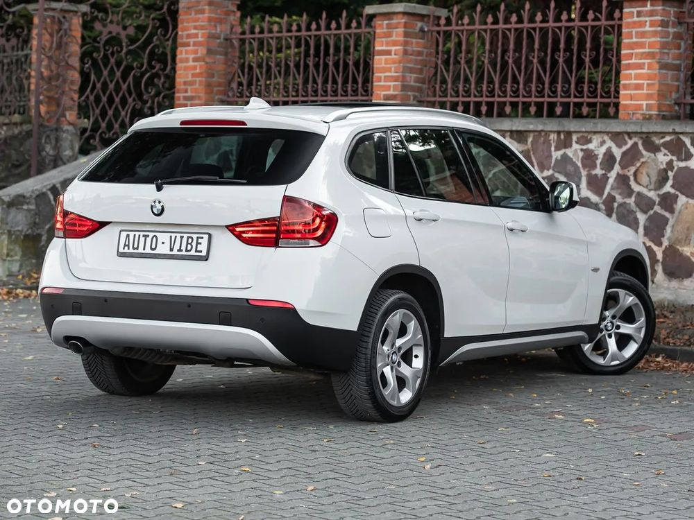 BMW X1 xDrive18d xLine - 13