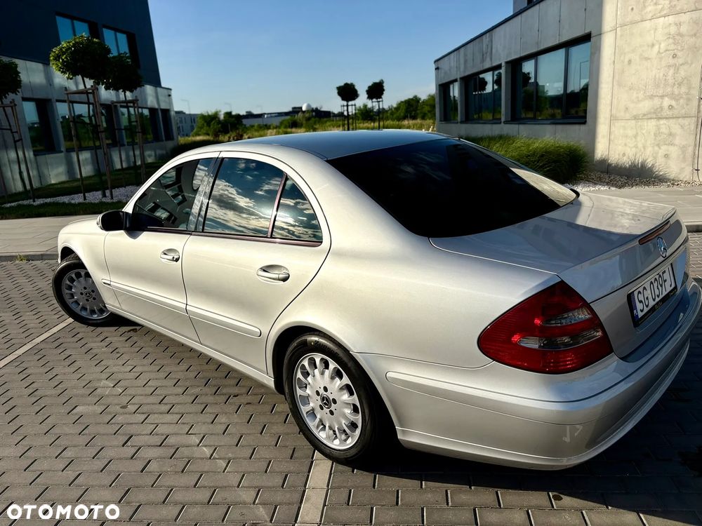 Mercedes-Benz Klasa E 200 CDI Classic DPF - 16