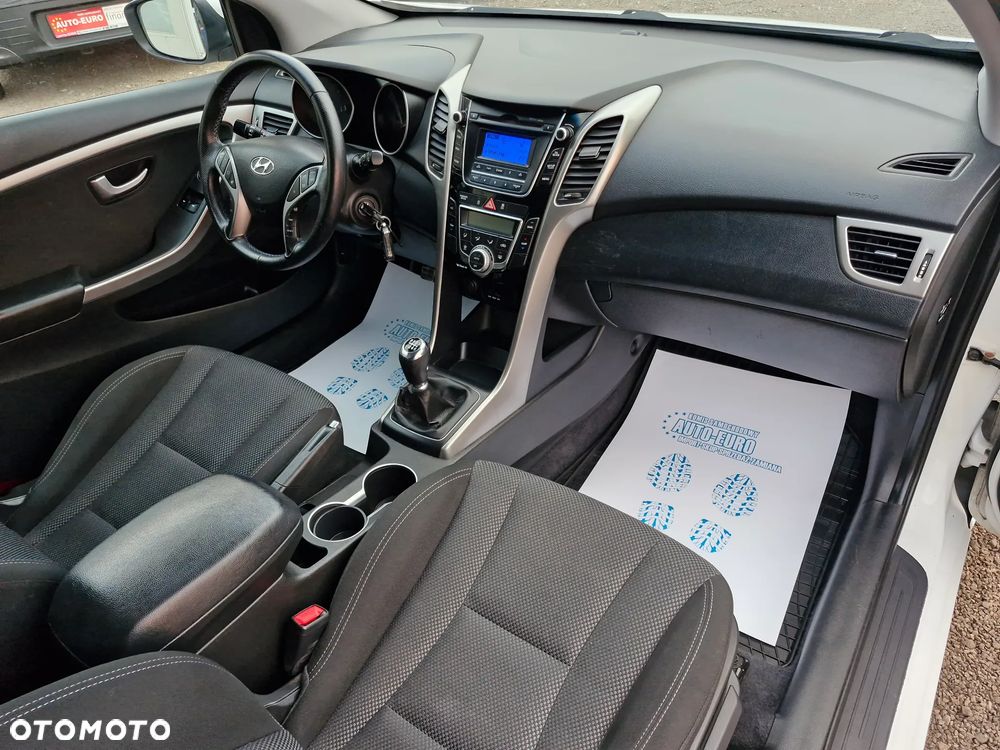 Hyundai i30 1.6 CRDi Comfort - 16