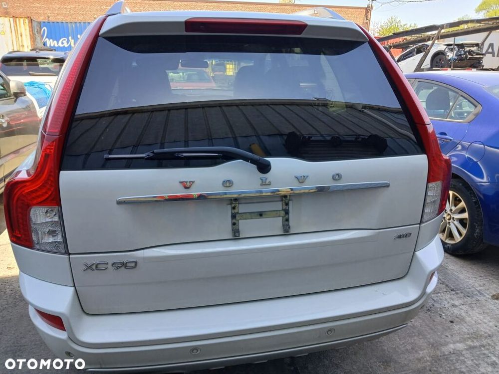 Volvo XC 90 3.2 AWD Geartonic RDesign - 26