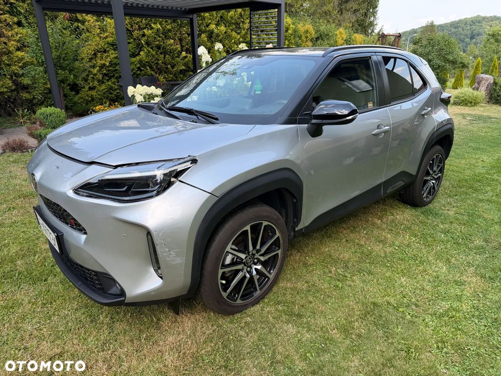 Toyota Yaris Cross Hybrid 1.5 GR Sport - 1