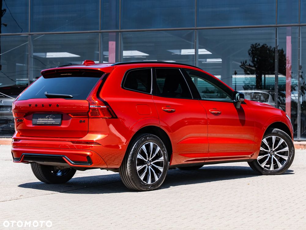 Volvo XC 60 B4 D Plus Dark - 13