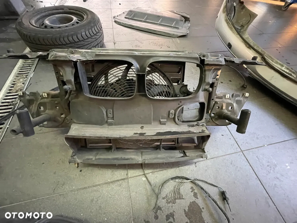 Bmw E39 Pas Przedni