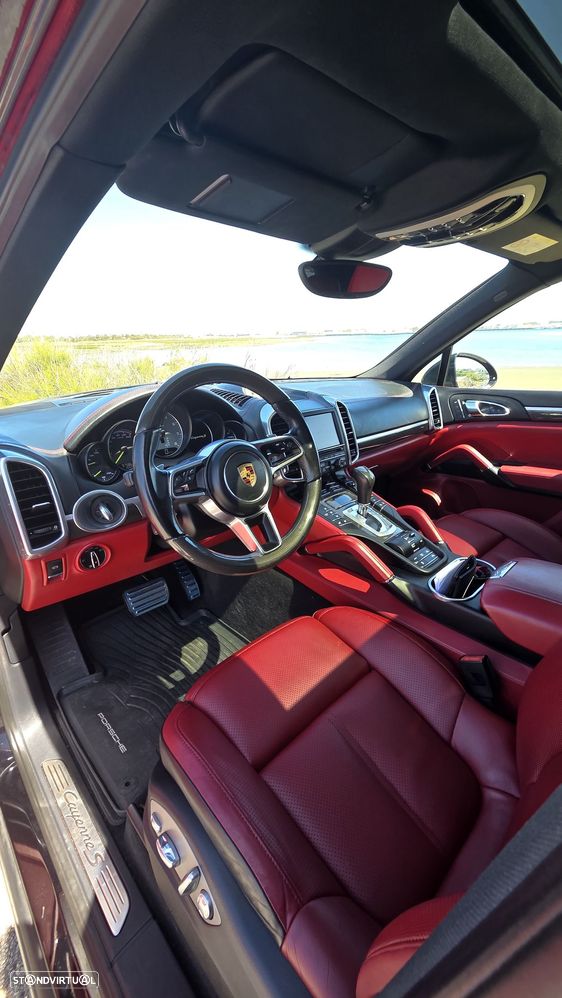 Porsche Cayenne S E-Hybrid Platinum Edition - 4