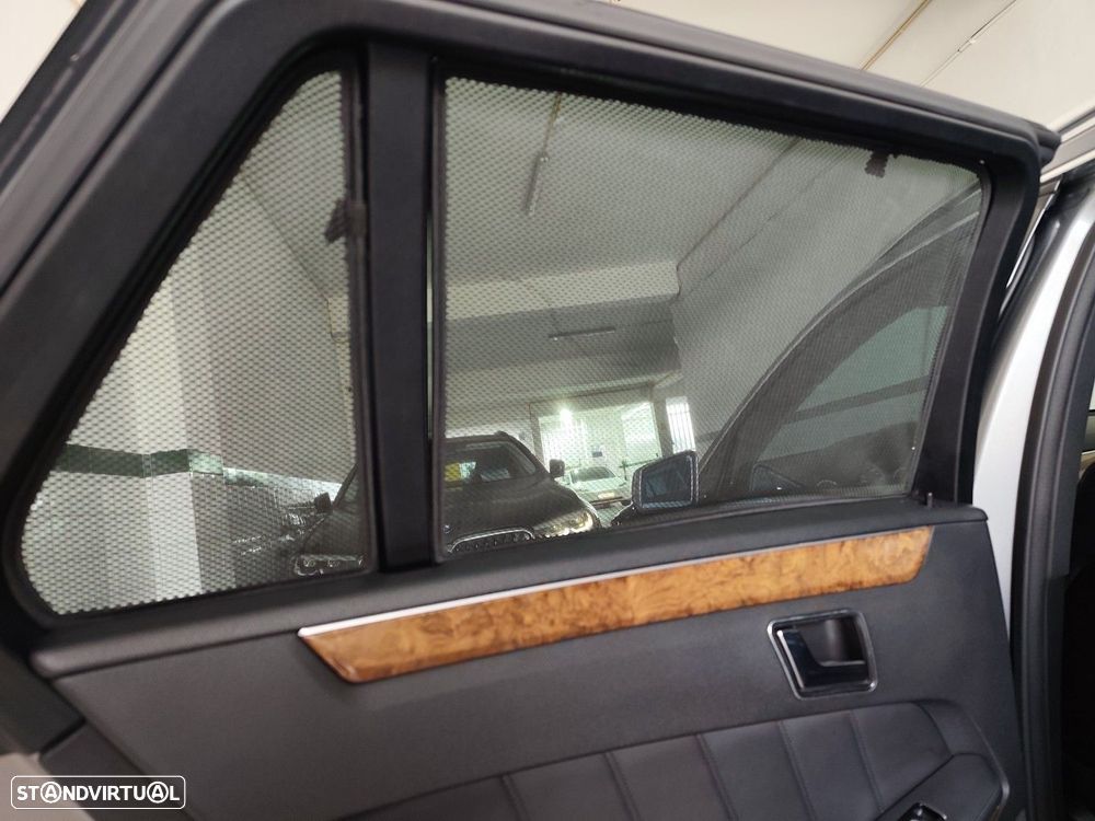 Mercedes-Benz E 250 BlueTEC Elegance Auto. - 19