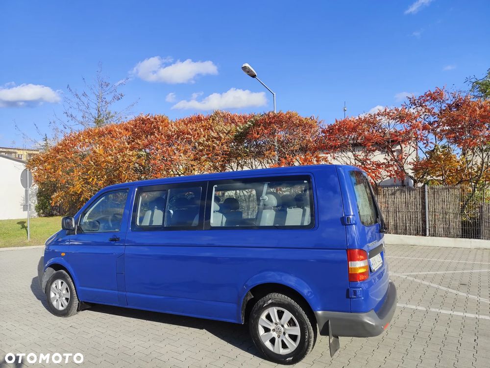 Volkswagen Caravelle L1 Comfortline - 2