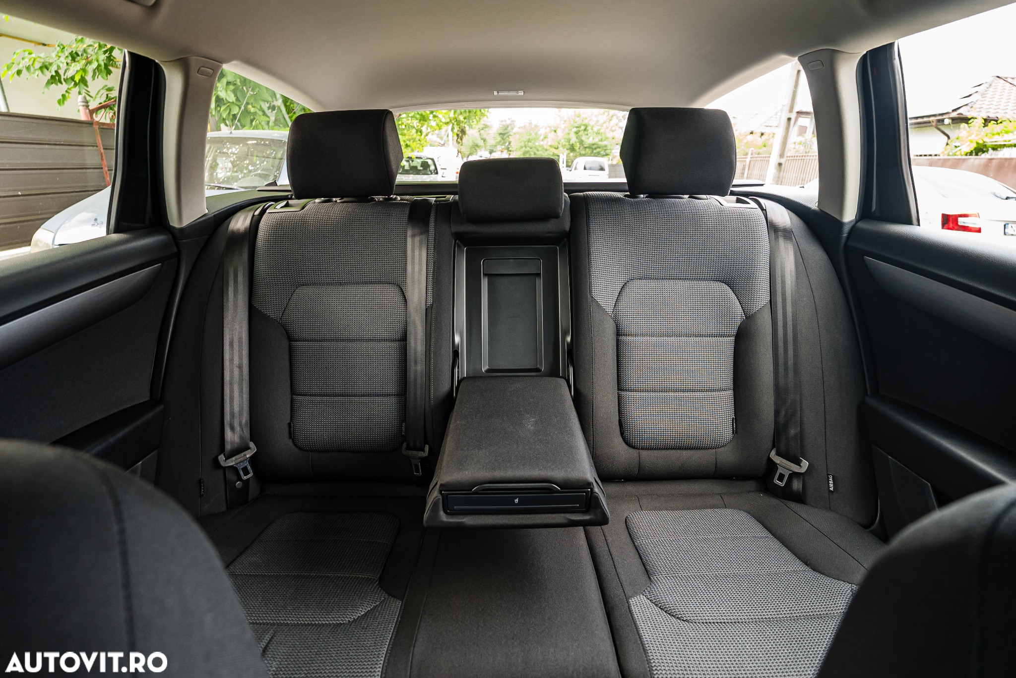 Volkswagen Passat Variant 2.0 TDI 4Motion Sportline - 15