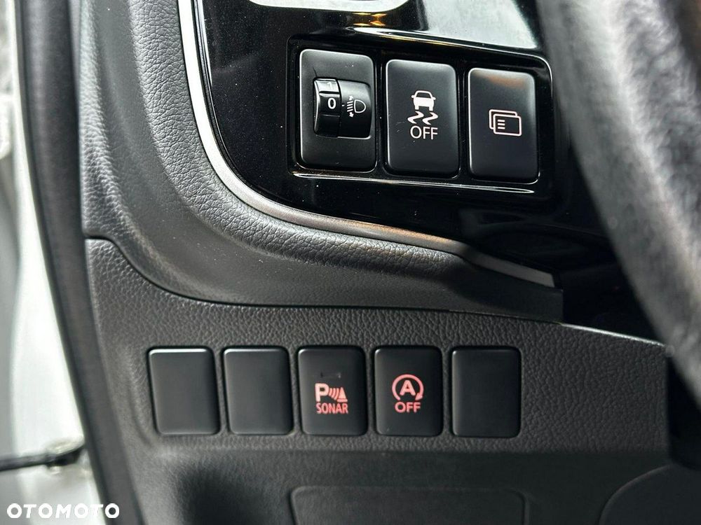 Mitsubishi Outlander 2.0 2WD Invite - 17