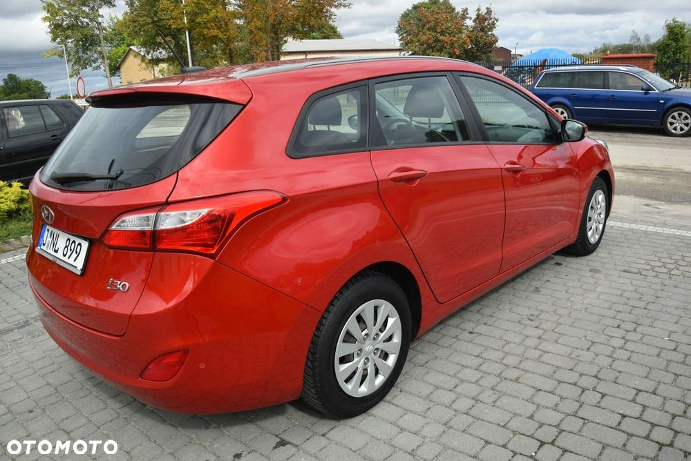 Hyundai i30 blue 1.4 Trend - 10