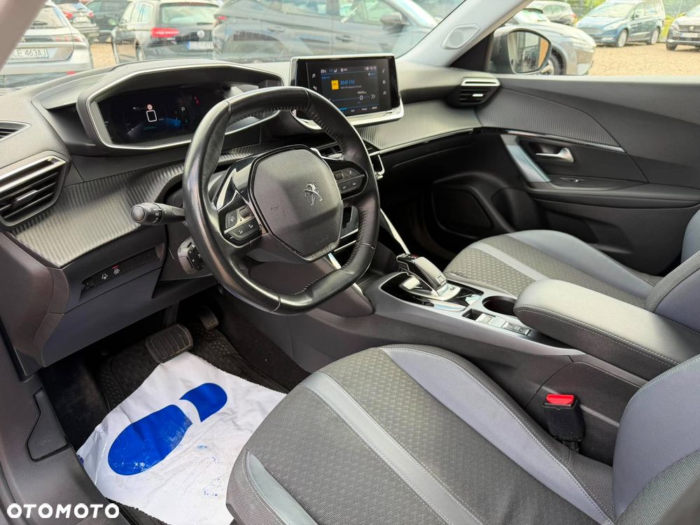 Peugeot 2008 1.5 BlueHDi Allure S&S EAT8 - 9