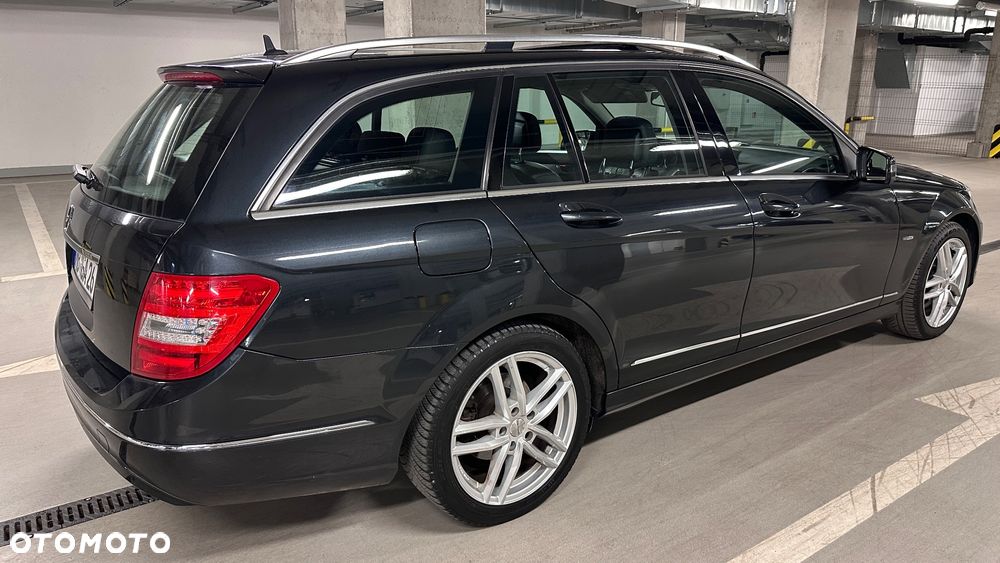 Mercedes-Benz Klasa C 180 BlueEFFICIENCY Avantgarde - 33
