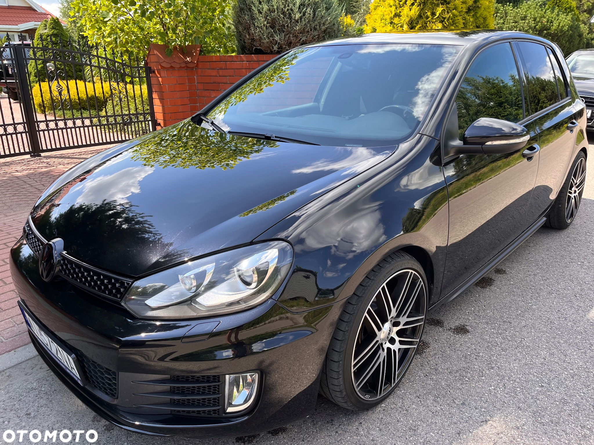 Volkswagen Golf VI 2.0 TSI GTI - 2