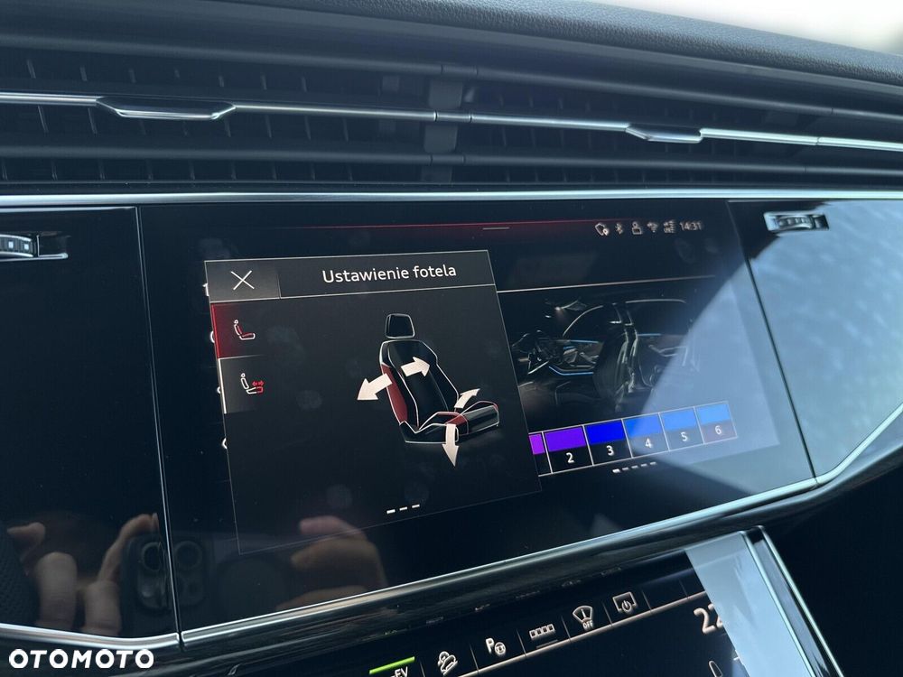 Audi Q8 - 31