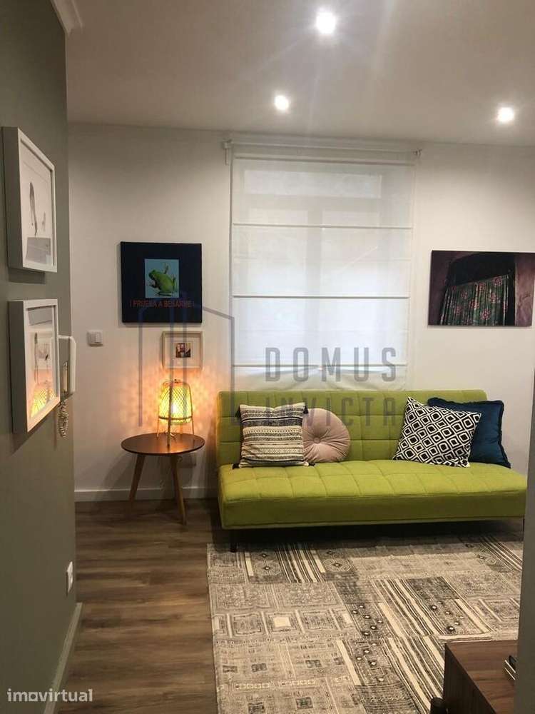 Apartamento T1 com terraço para arrendamento em pleno coração de Mirag - Grande imagem: 3/24