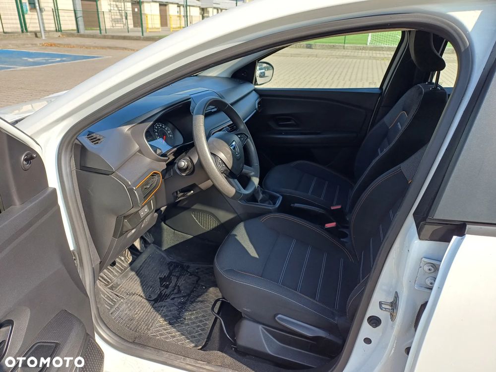 Dacia Sandero 1.0 TCe Essential - 11