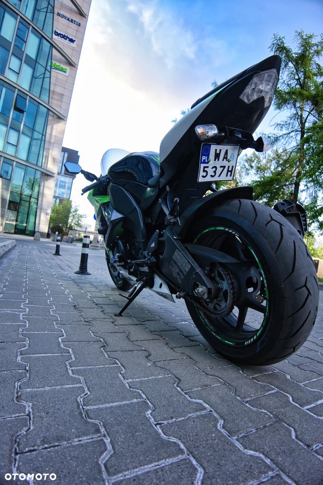 Kawasaki ZX - 11