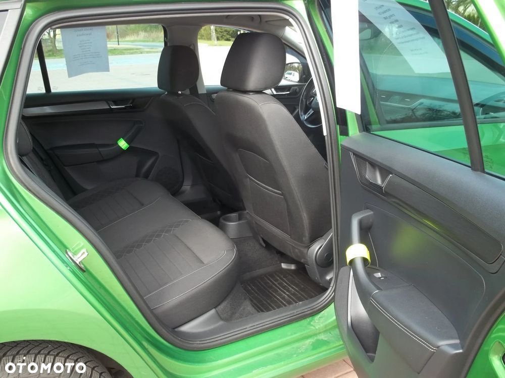 Skoda RAPID Spb 1.0 TSI Style - 5