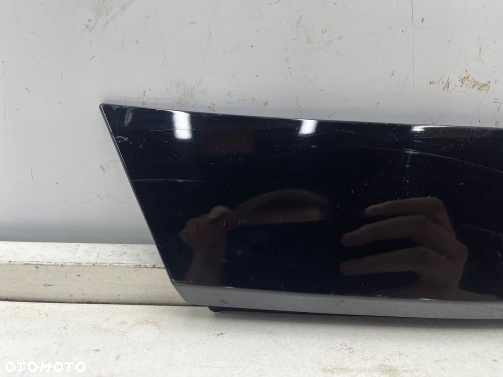 Listwa Mazda CX-3 CX3 14-21r. prawa nakładka tylnego słupka bagażnika boczna karoseryjna maskownica - 3