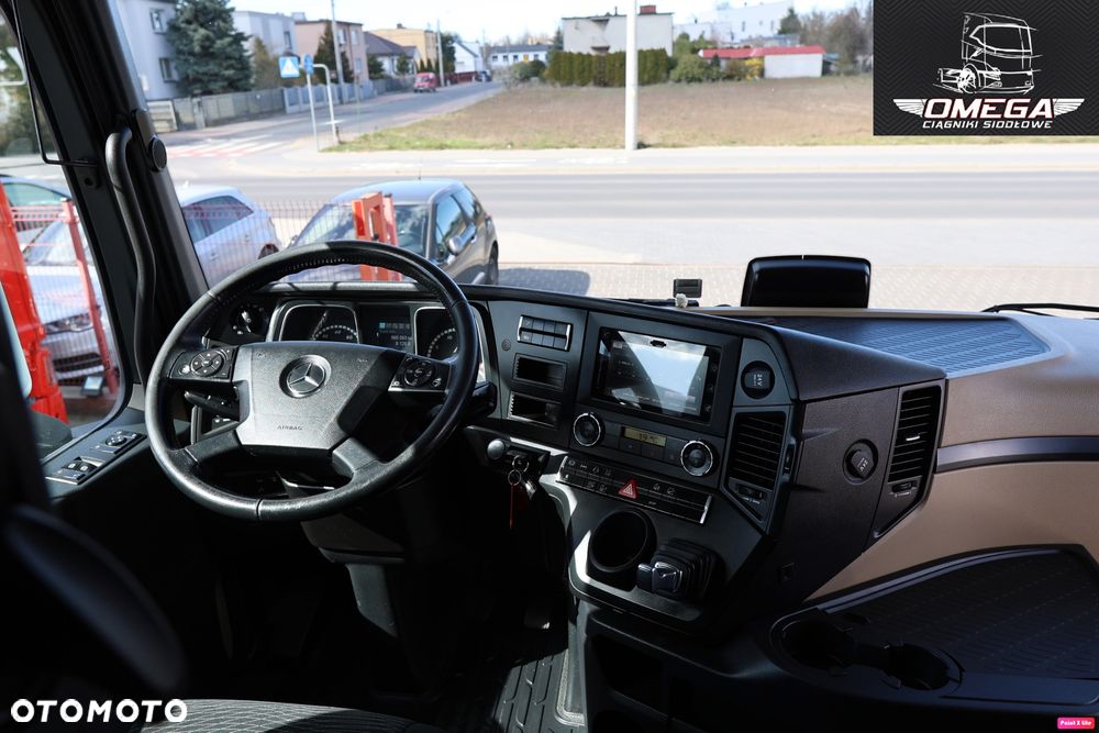Mercedes-Benz ACTROS 1853 / Mega / Low Deck / Regulowane siodło / - 11