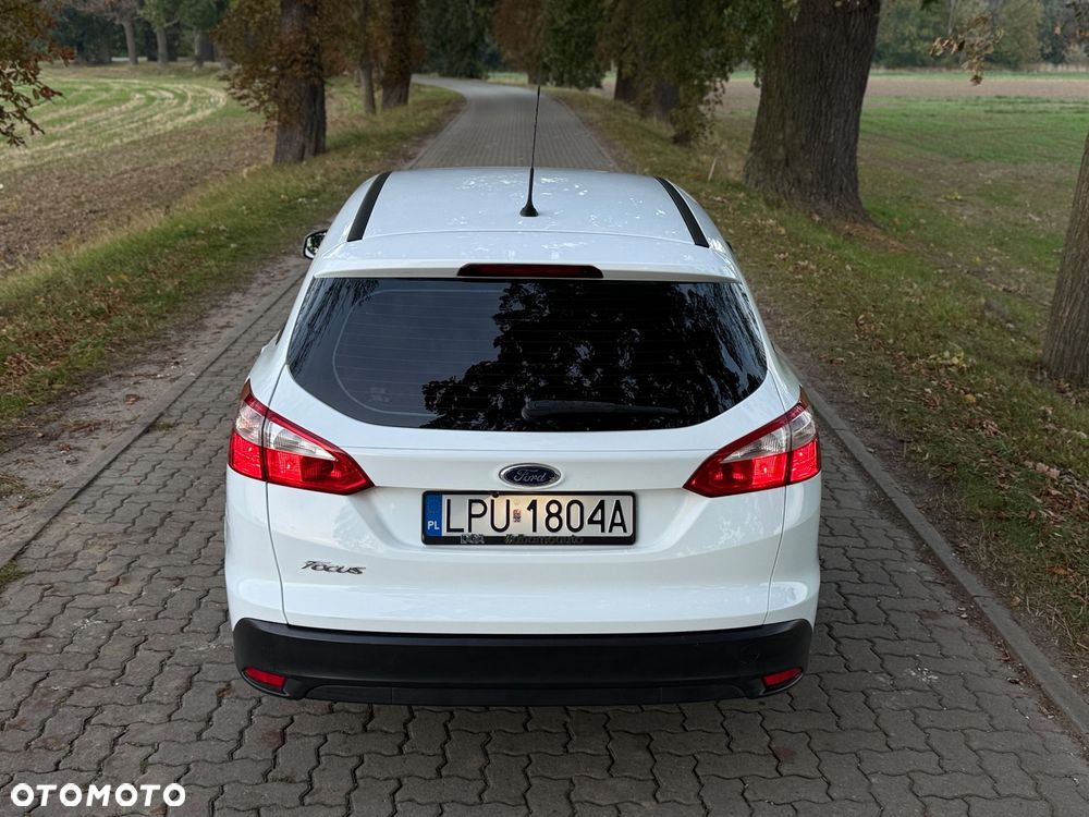 Ford Focus 1.6 Ambiente - 8
