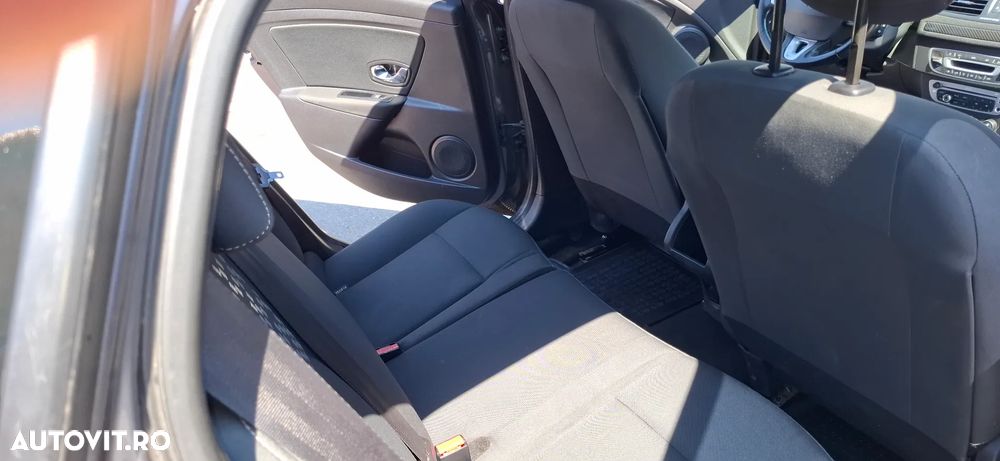 Renault Megane 1.5 dCi Dynamique - 5