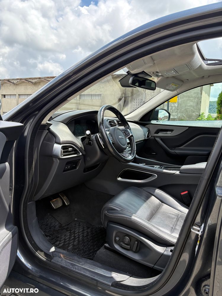 Jaguar F-Pace 30d AWD S - 6